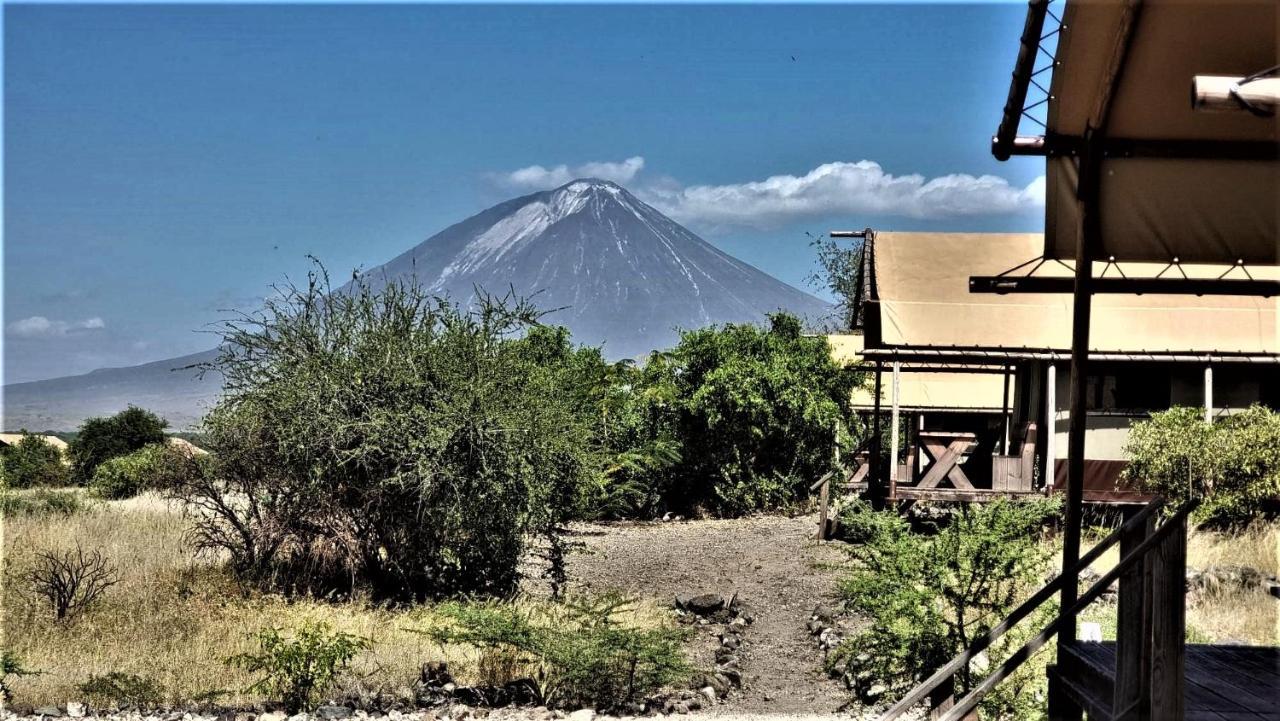 Africa Safari Lake Natron Mtowabaga エクステリア 写真